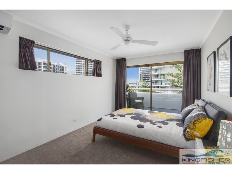 9/215 Surf Parade, Surfers Paradise QLD 4217