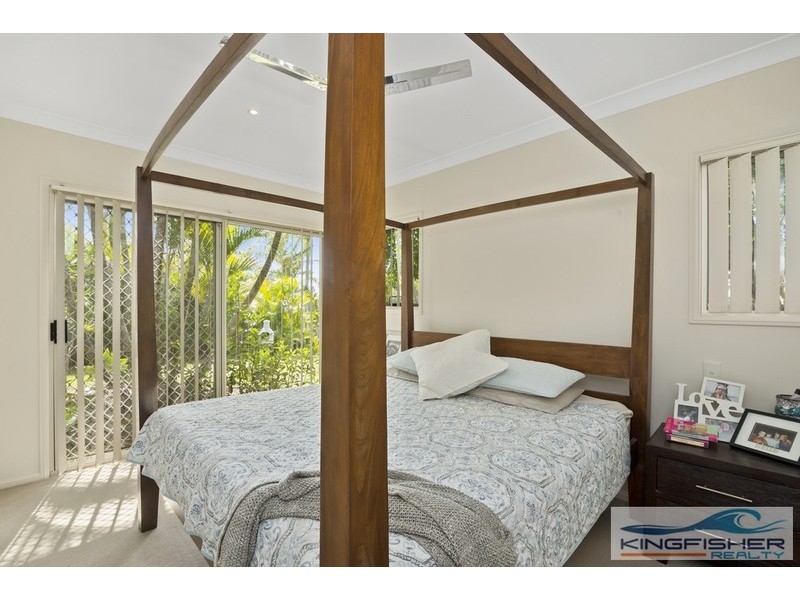 39 Gardendale Crescent, Burleigh Waters QLD 4220