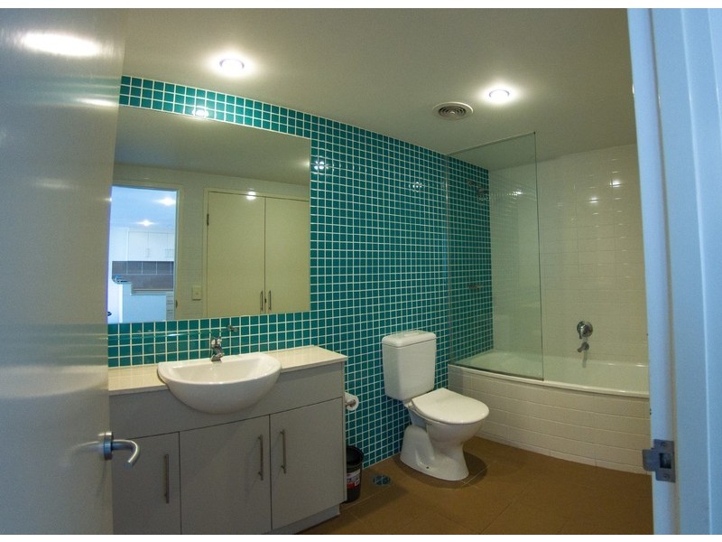 1142/1 Ocean Street, Burleigh Heads QLD 4220