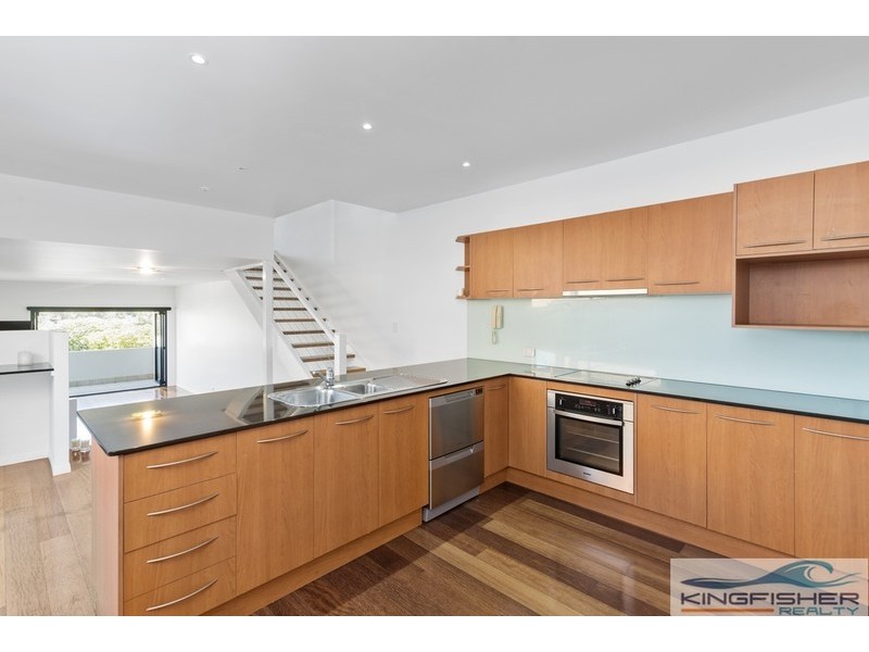 2/2057 Gold Coast Highway, Miami QLD 4220