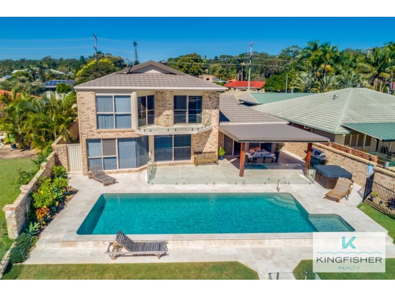 240 Mallawa Drive, Palm Beach QLD 4221