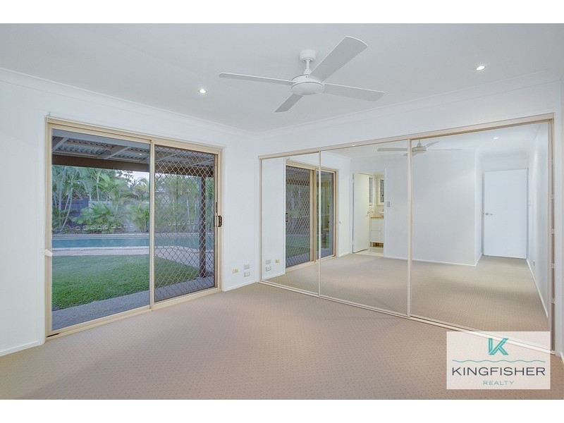 26 Auk Avenue, Burleigh Waters QLD 4220