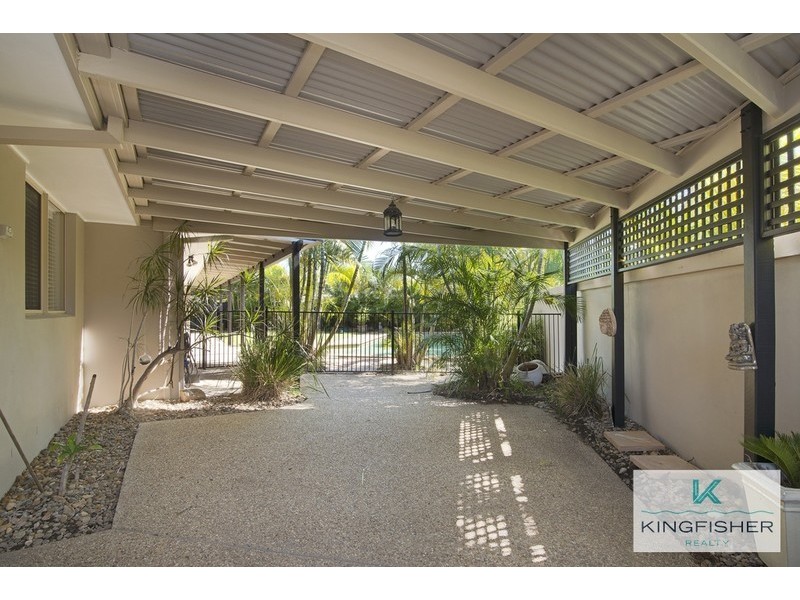 26 Auk Avenue, Burleigh Waters QLD 4220