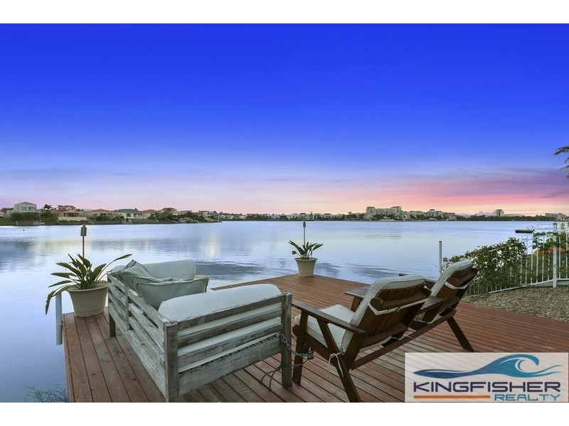 15 Notre Dame Court, Varsity Lakes QLD 4227