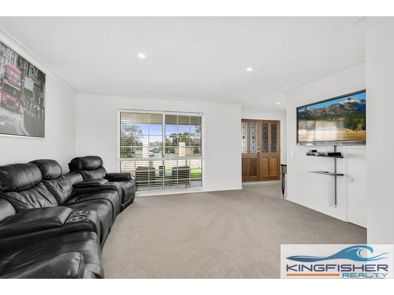 15 Notre Dame Court, Varsity Lakes QLD 4227