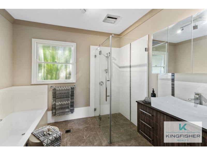 25B Joan Street, Burleigh Waters QLD 4220