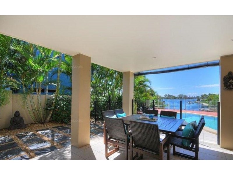 370 Rio Vista Boulevard, Mermaid Waters QLD 4218