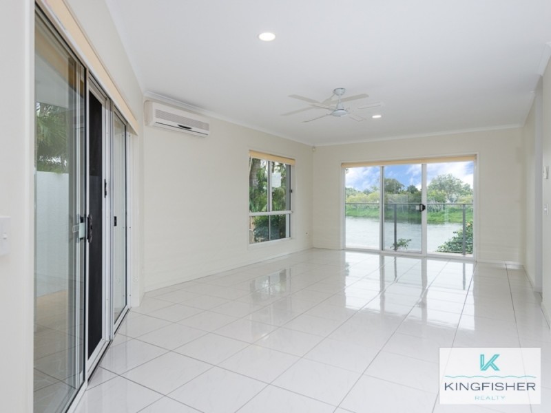 10 Emerton Crescent, Robina QLD 4226