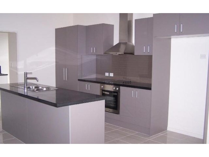 2/17 Walker Avenue, Palm Beach QLD 4221