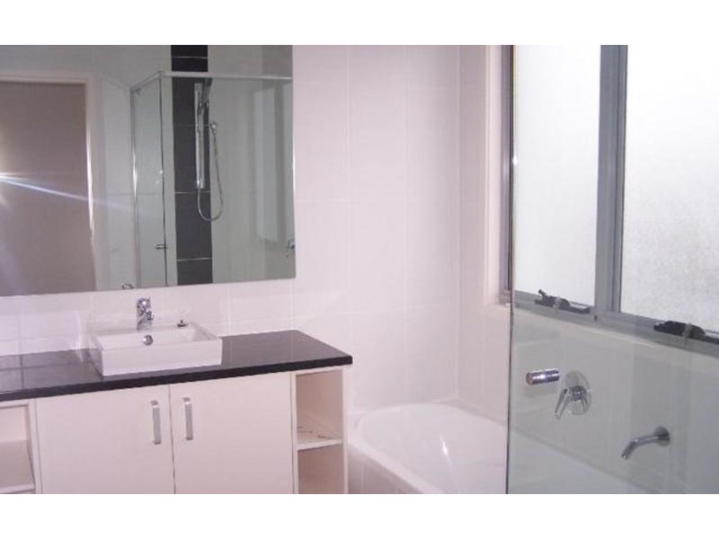 2/17 Walker Avenue, Palm Beach QLD 4221