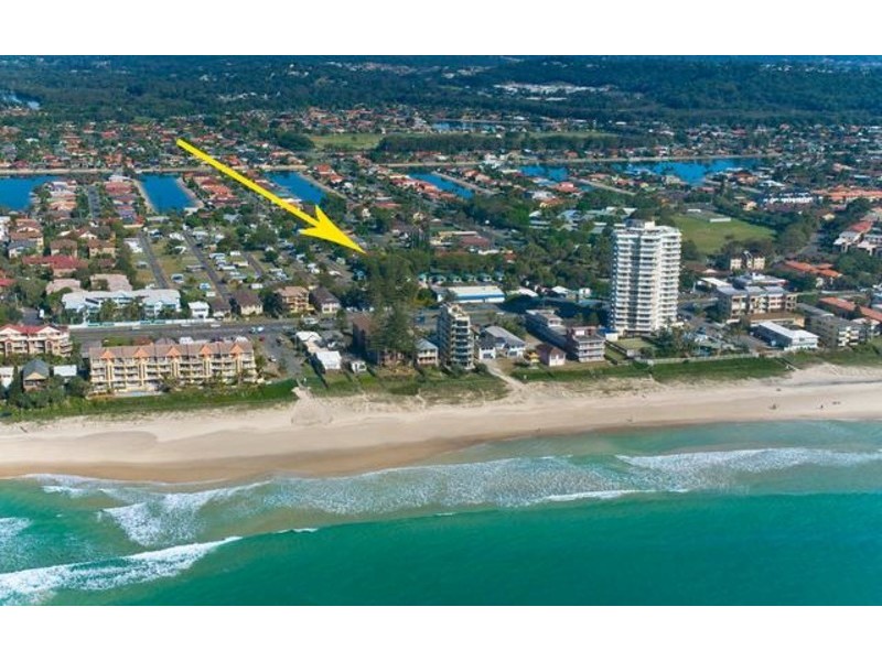 2/17 Walker Avenue, Palm Beach QLD 4221