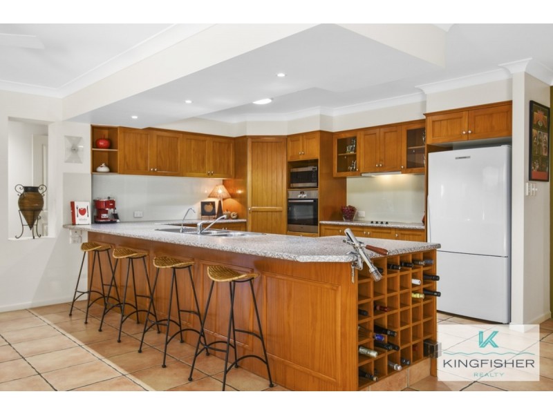 36 Shoalwater Court, Burleigh Waters QLD 4220