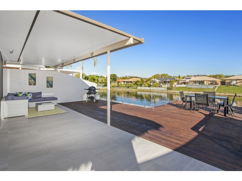 53 Pintail Crescent, Burleigh Waters QLD 4220