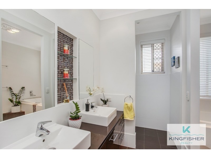 53 Pintail Crescent, Burleigh Waters QLD 4220