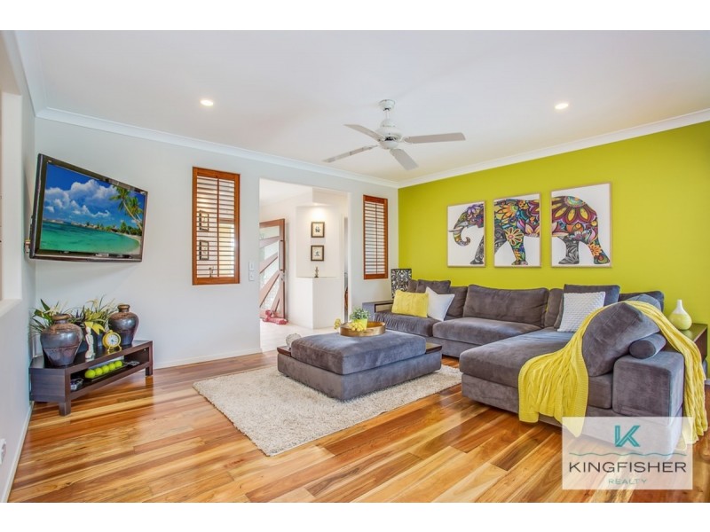 6 Shoalwater Court, Burleigh Waters QLD 4220