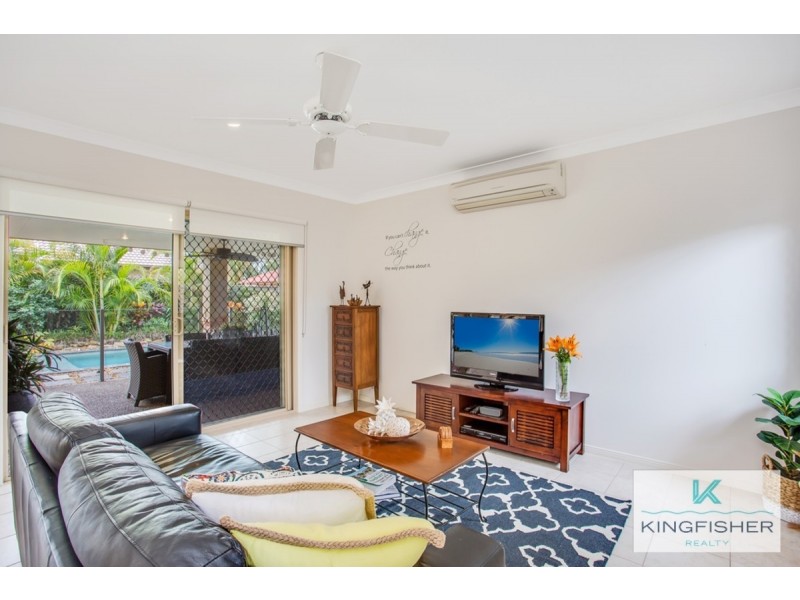 6 Shoalwater Court, Burleigh Waters QLD 4220