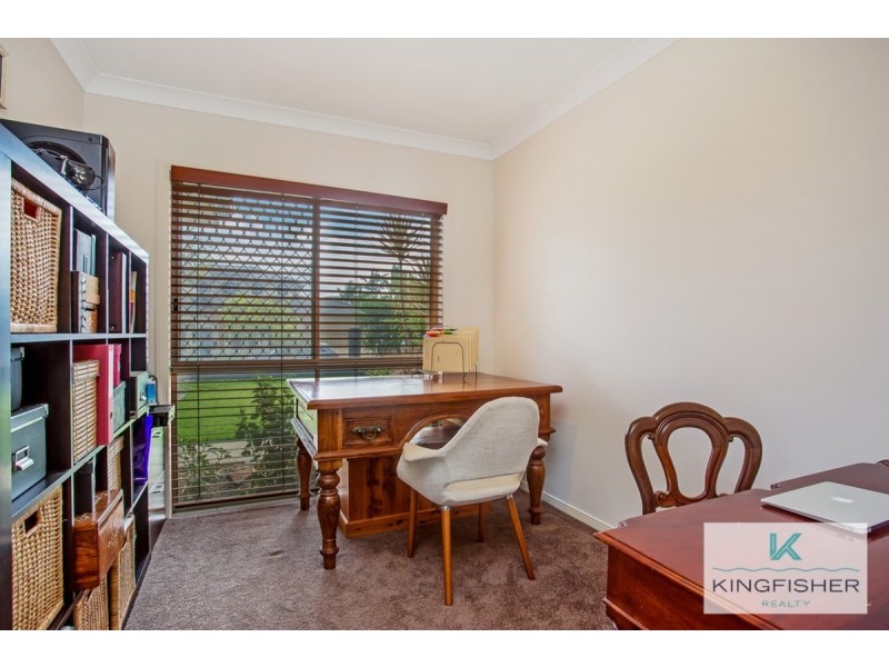 6 Shoalwater Court, Burleigh Waters QLD 4220