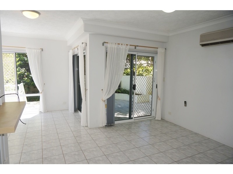 2/17 George Street East, Burleigh Heads QLD 4220