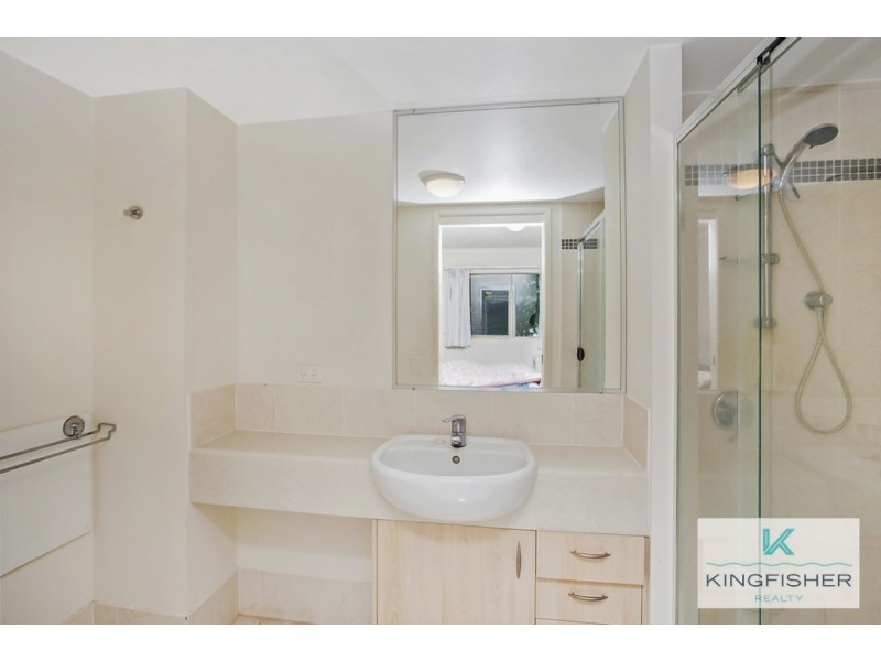 10/4 Park Avenue, Burleigh Heads QLD 4220