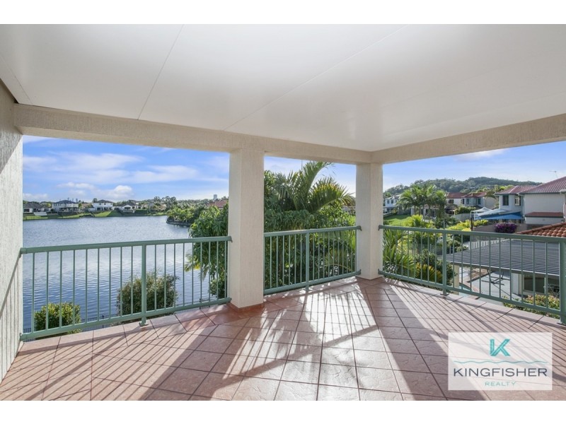 176 Dunlin Drive, Burleigh Waters QLD 4220