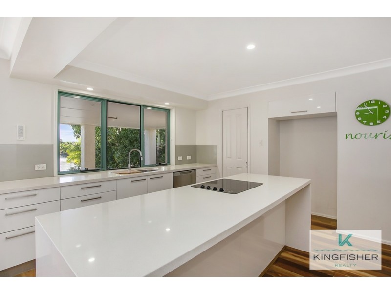 176 Dunlin Drive, Burleigh Waters QLD 4220