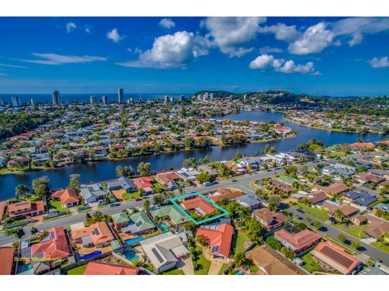 33 Dunlin Drive, Burleigh Waters QLD 4220