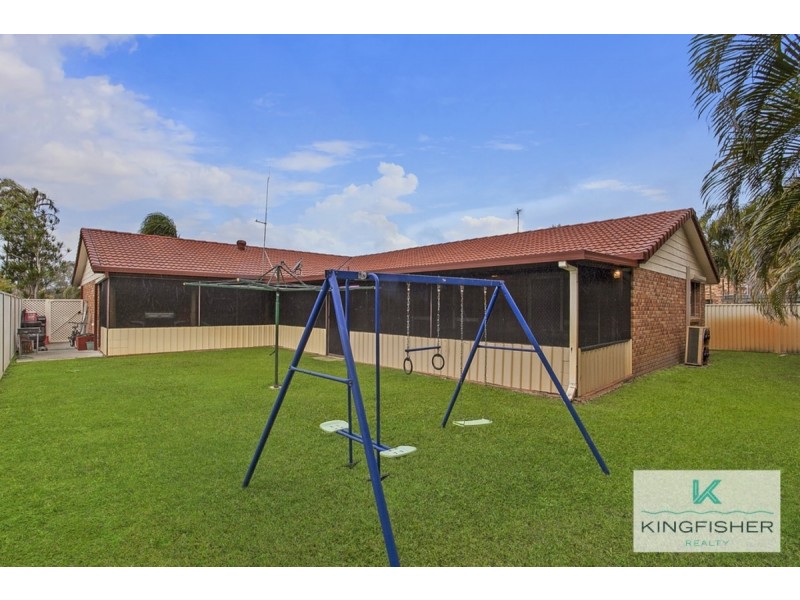 33 Dunlin Drive, Burleigh Waters QLD 4220