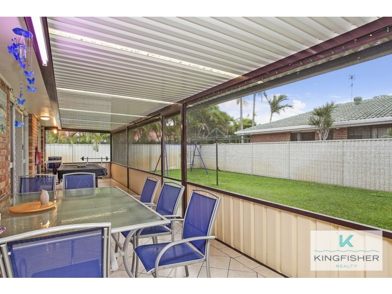 33 Dunlin Drive, Burleigh Waters QLD 4220