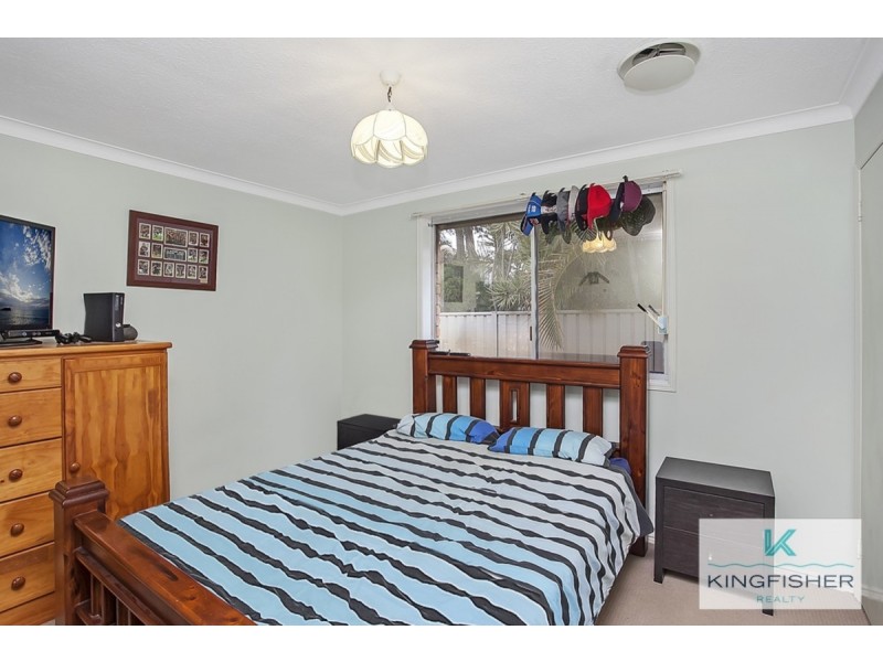 33 Dunlin Drive, Burleigh Waters QLD 4220