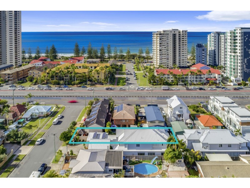 2/4 Cedar Court, Burleigh Heads QLD 4220