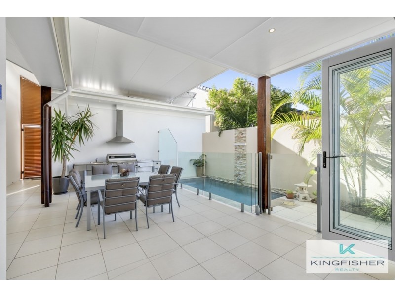 2/4 Cedar Court, Burleigh Heads QLD 4220