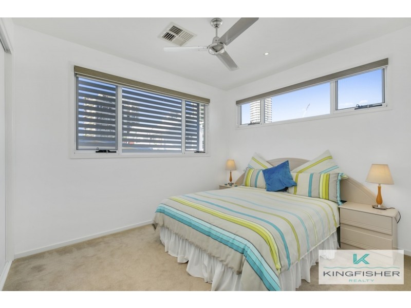 2/4 Cedar Court, Burleigh Heads QLD 4220