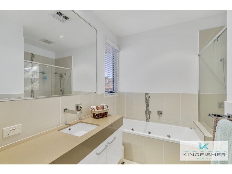 2/4 Cedar Court, Burleigh Heads QLD 4220