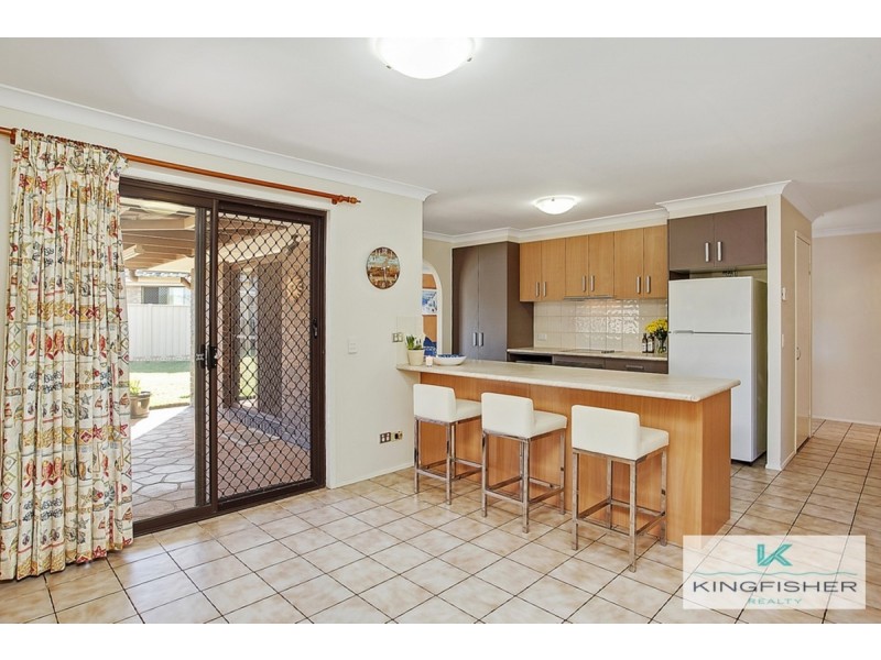 12 Maple Court, Burleigh Waters QLD 4220