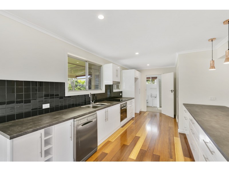 59 Burleigh Street, Burleigh Waters QLD 4220