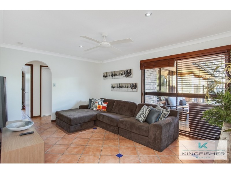 19 Oakland Court, Burleigh Waters QLD 4220