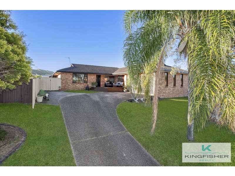 19 Oakland Court, Burleigh Waters QLD 4220