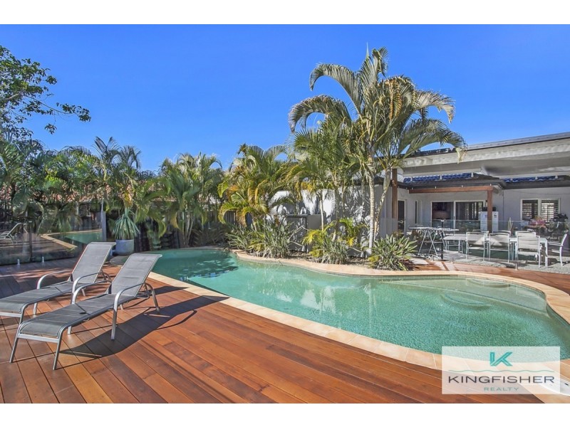 13 Gardendale Crescent, Burleigh Waters QLD 4220