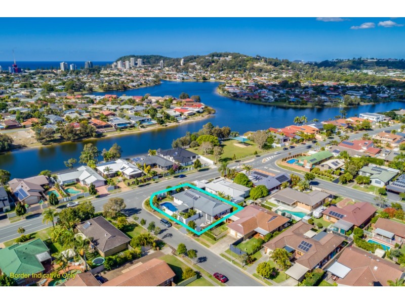 2 Wagtail Court, Burleigh Waters QLD 4220