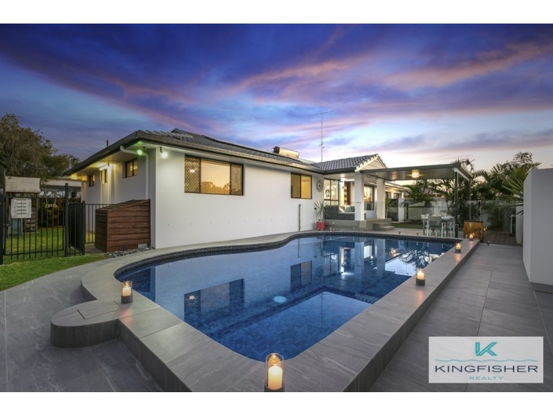 2 Wagtail Court, Burleigh Waters QLD 4220