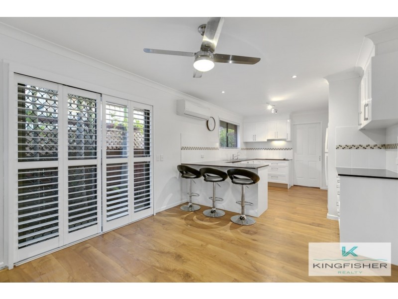 2 Wagtail Court, Burleigh Waters QLD 4220