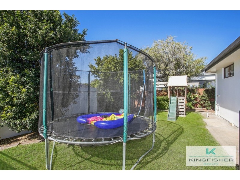 2 Wagtail Court, Burleigh Waters QLD 4220