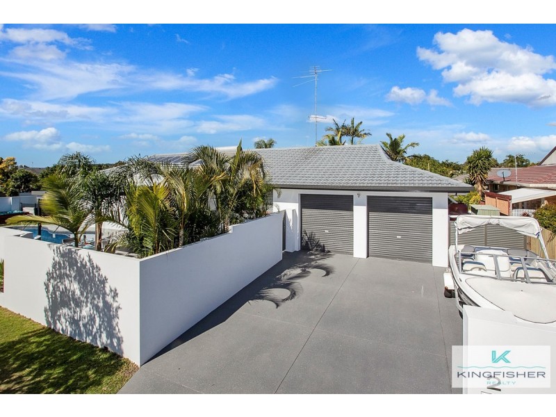 2 Wagtail Court, Burleigh Waters QLD 4220