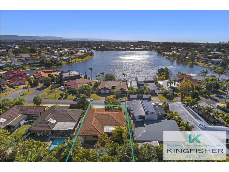 28 Kingfisher Crescent, Burleigh Waters QLD 4220