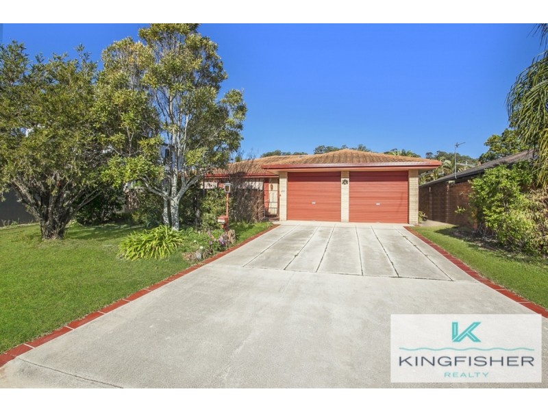 28 Kingfisher Crescent, Burleigh Waters QLD 4220