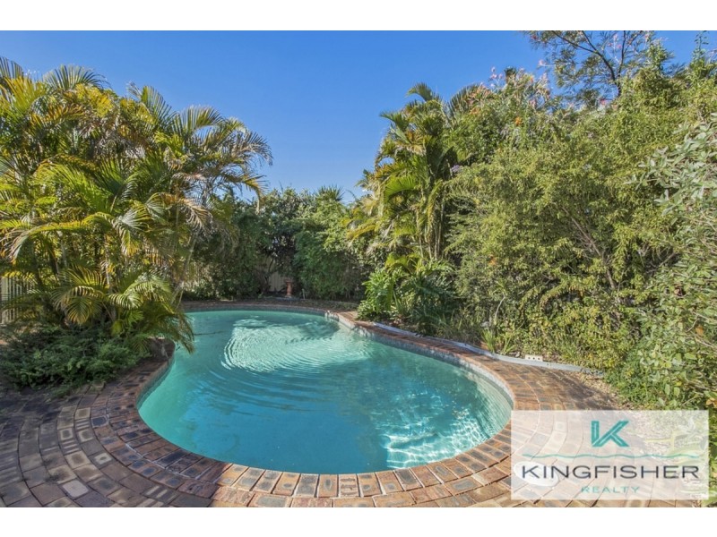 28 Kingfisher Crescent, Burleigh Waters QLD 4220