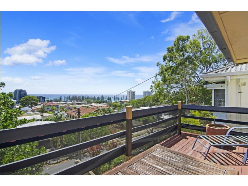 26 Hill Avenue, Burleigh Heads QLD 4220