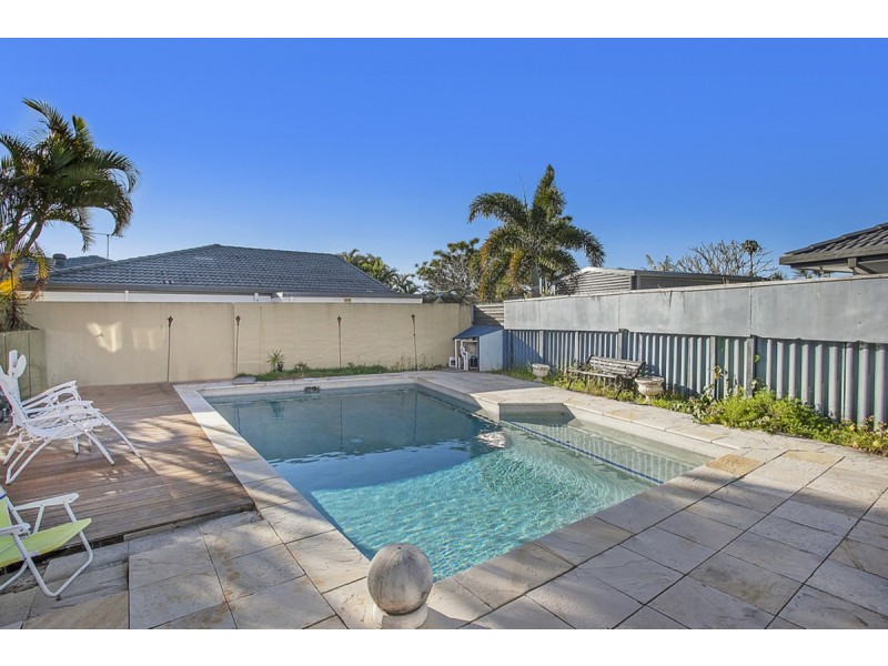 63 Burleigh Street, Burleigh Waters QLD 4220