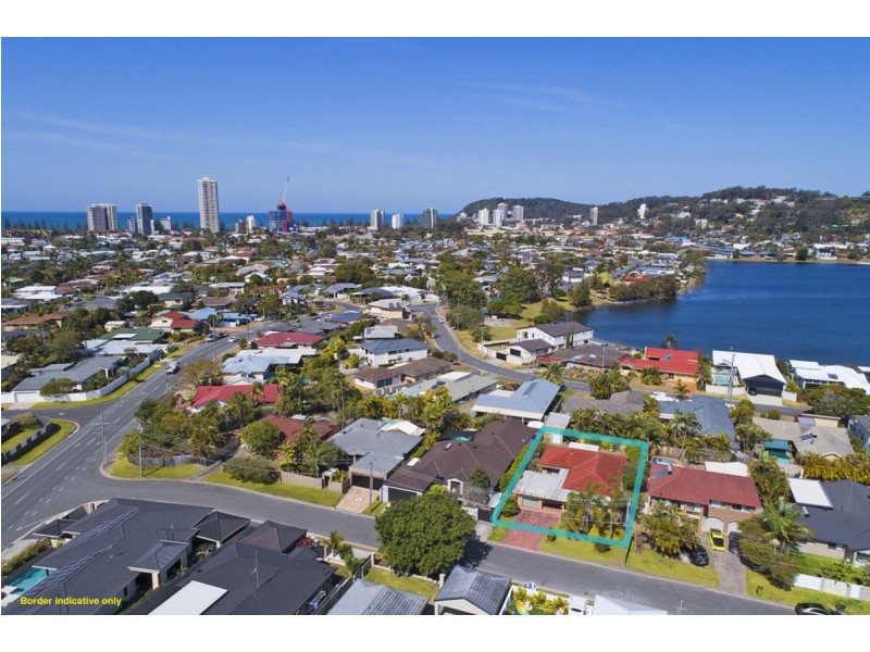 8 Avocet Avenue, Burleigh Waters QLD 4220