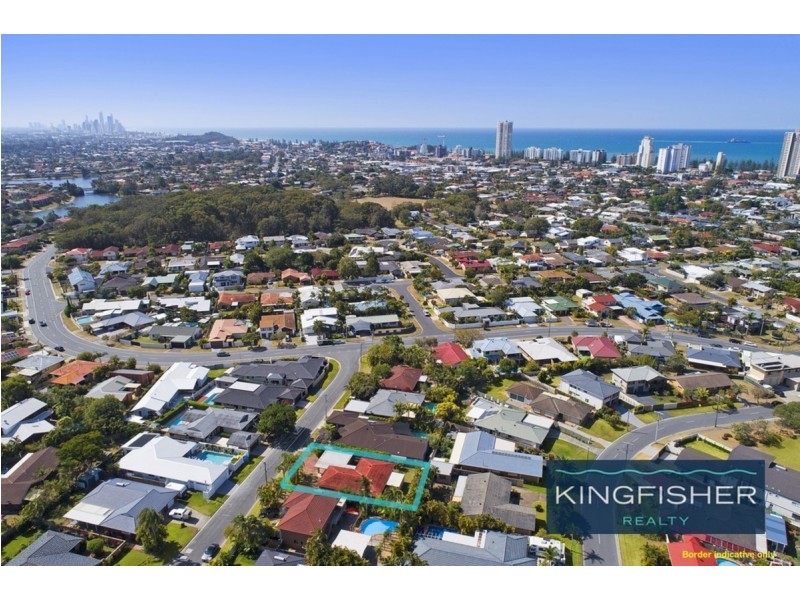 8 Avocet Avenue, Burleigh Waters QLD 4220